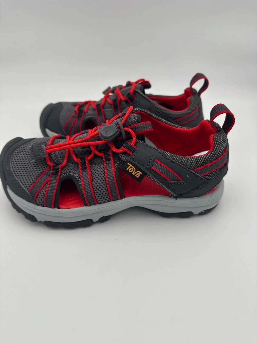 TEVA Manatee Red Children’s Sandals Size 13 Water and Hiking Shoes